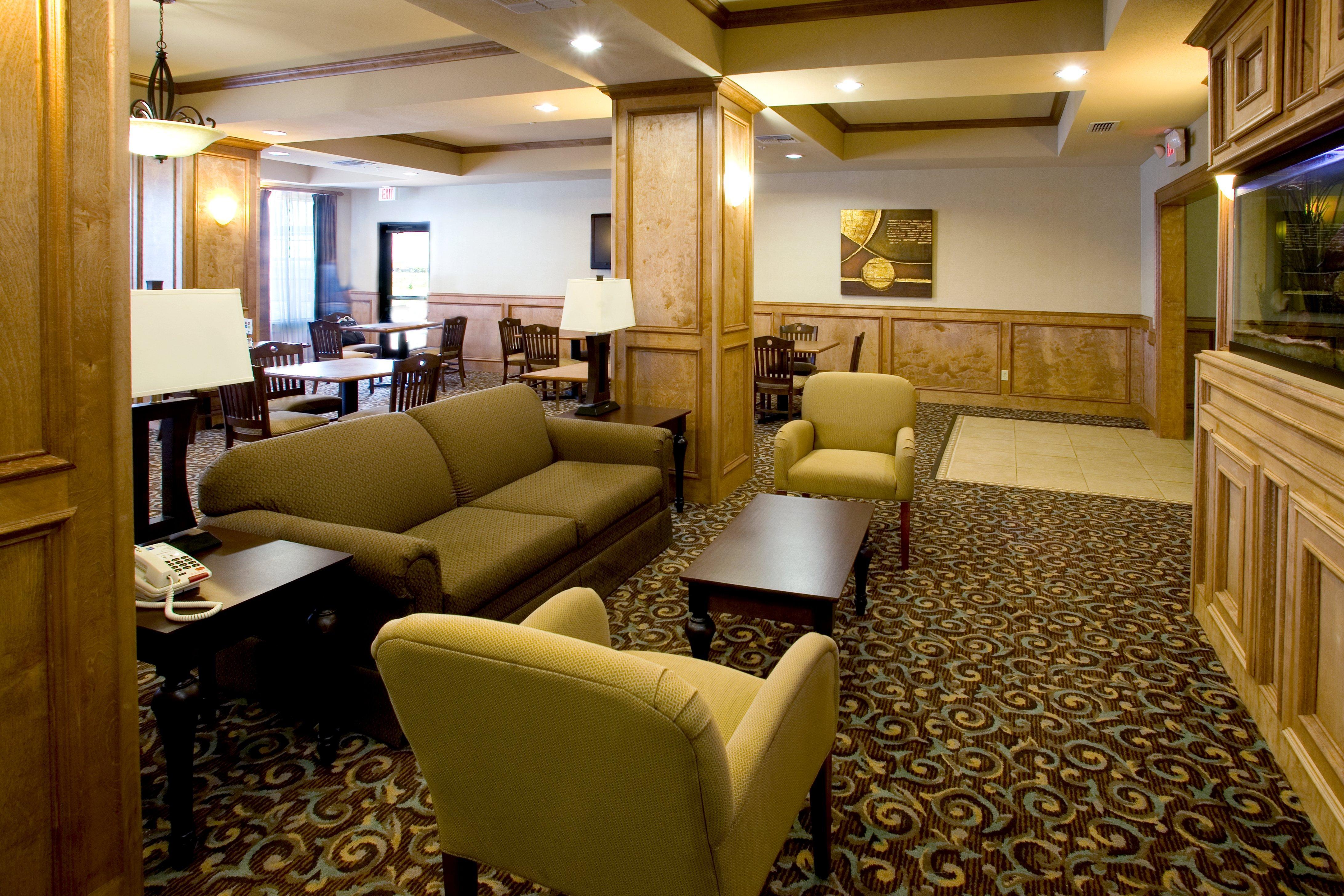 Holiday Inn Express Hotel And Suites Kingsville By Ihg Exterior photo